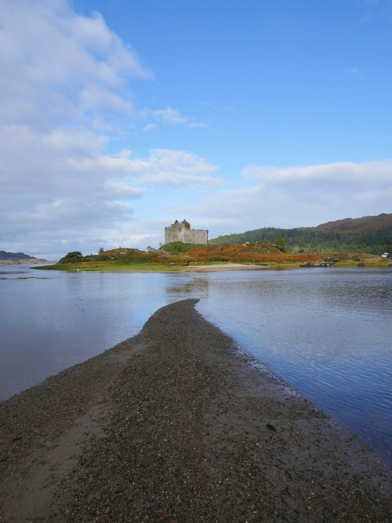 castles near glencoe castle tioram